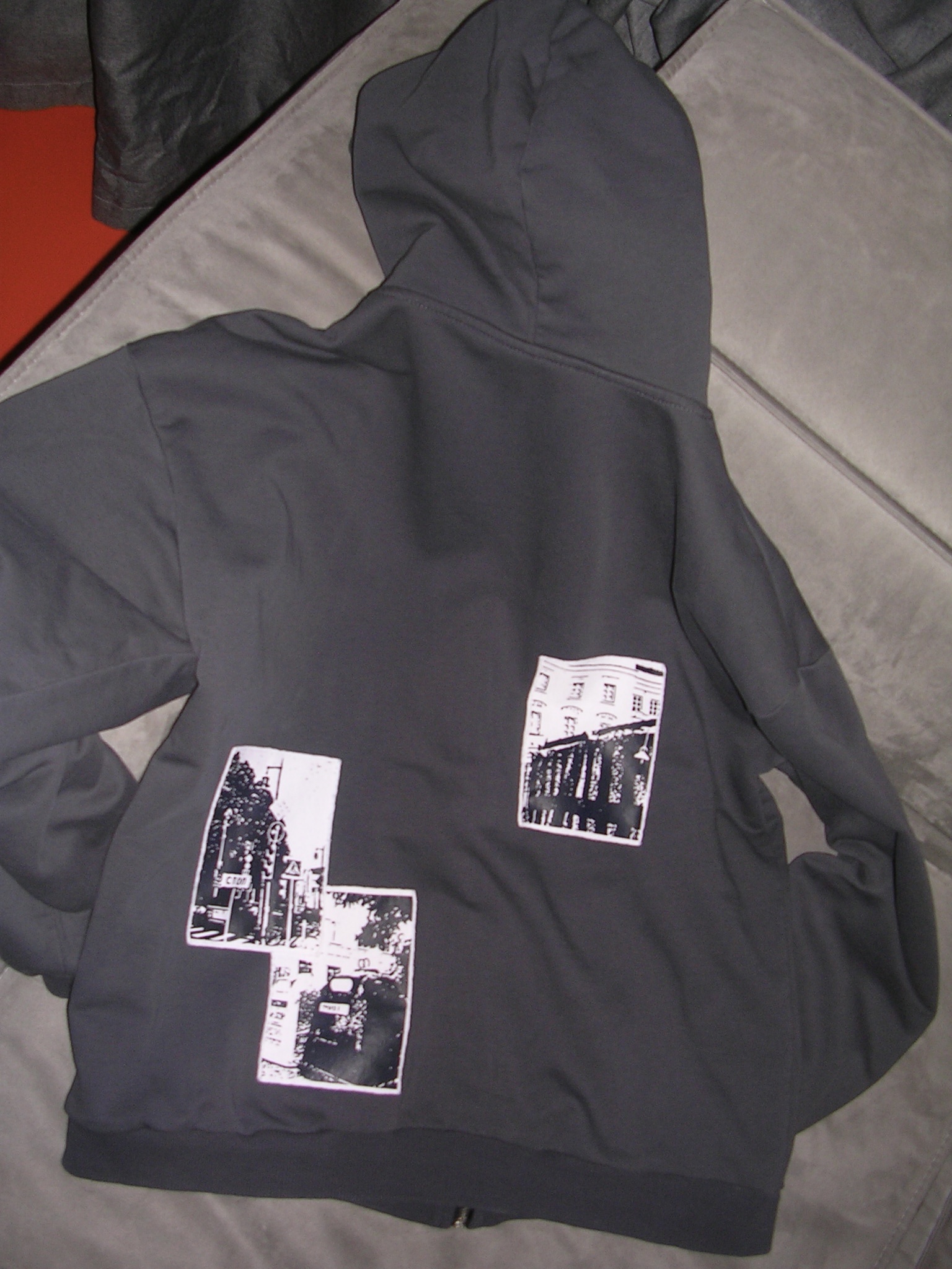 STREETS ECHO in GRAPHITE